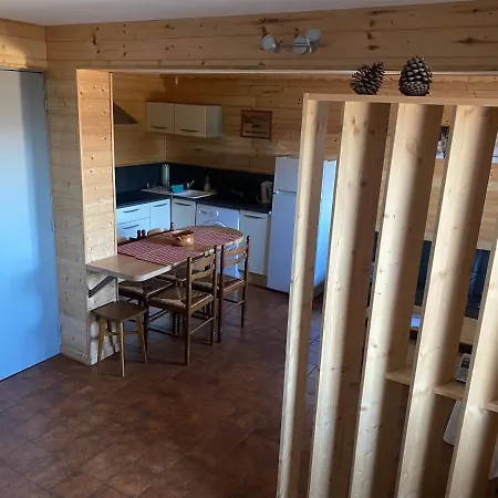 Les Genets Du Sancy * Besse-et-Saint-Anastaise