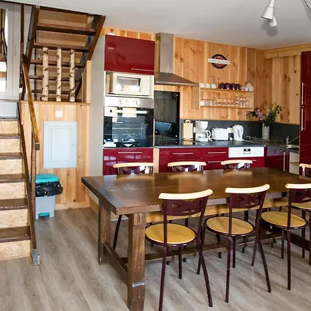 Les Genêts Du Sancy * Besse-et-Saint-Anastaise